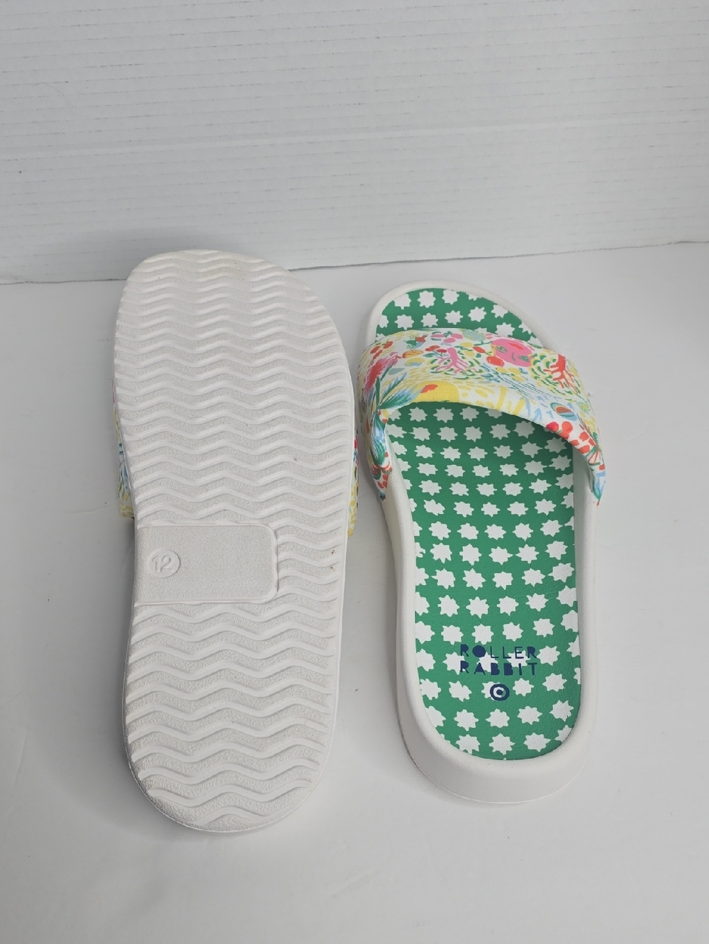 Roller Rabbit x Target Women's Green Vacation Star Geo Sandals Slides Size 12 - Picture 5 of 6
